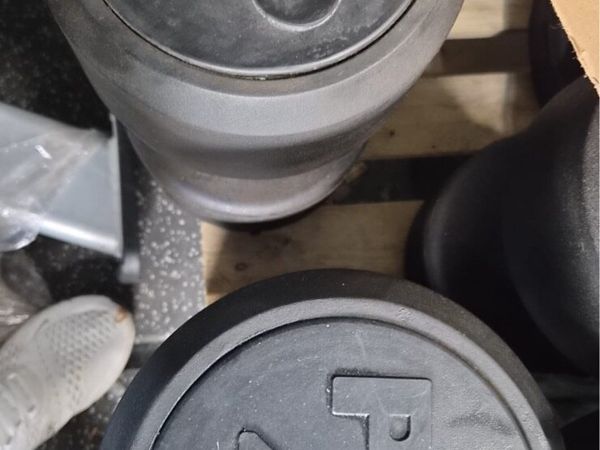 PAIR OF 42.5kg dumbbells - Main image