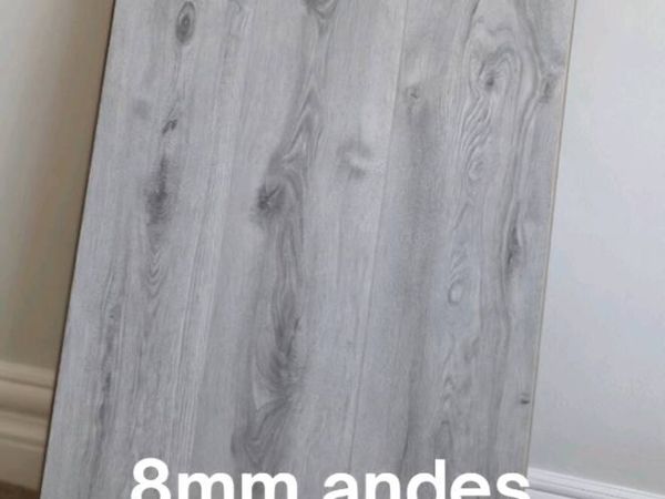 Laminate flooring - Main image