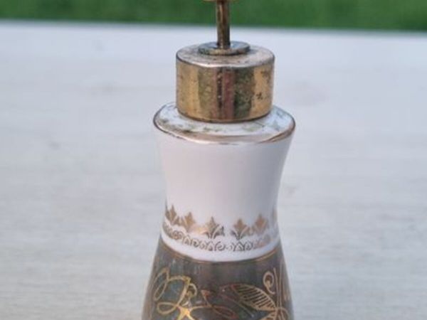 Antique Bavarian porcelain perfume bottle - Main image