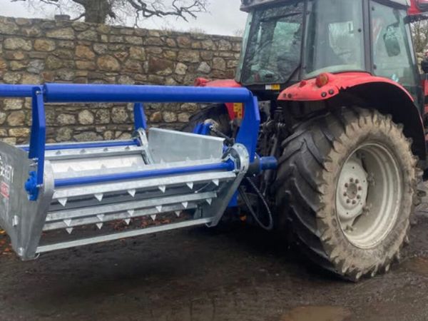Balemaster bale feeder - Main image