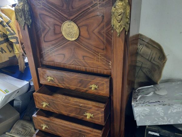 Antique cabinet - Main image