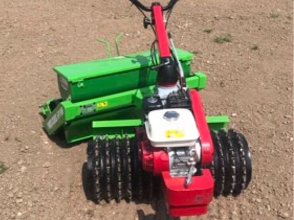 Lawn seeder - Main image