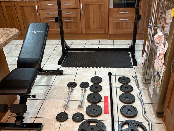 LARGE GYM BUNDLE, METAL WEIGHTS, HEAVY RACK ETC! - Main image