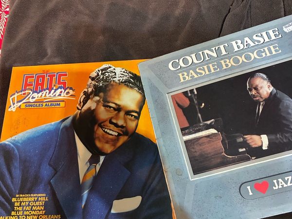 Vintage Vinyls - Main image