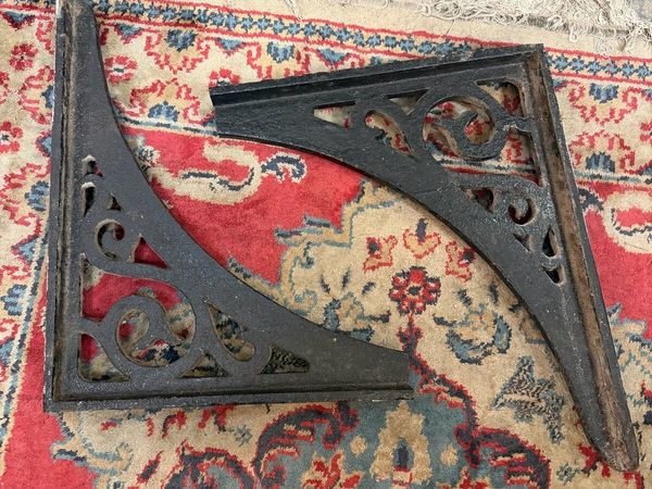 Antiques - Main image