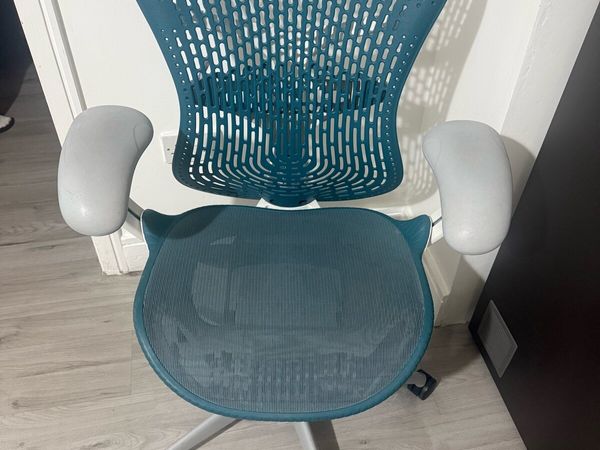 Herman miller Mirra 2 office chair - Main image