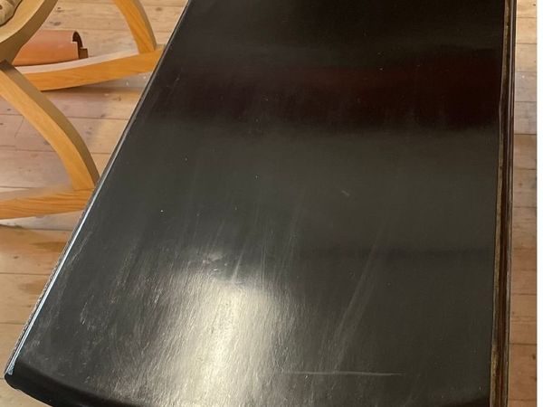 2 HUNTING TABLES - Main image