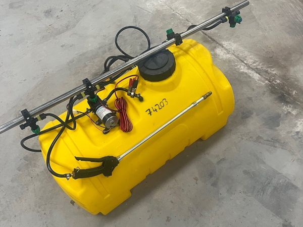 Mounted sprayer for quad or ride mower - Main image