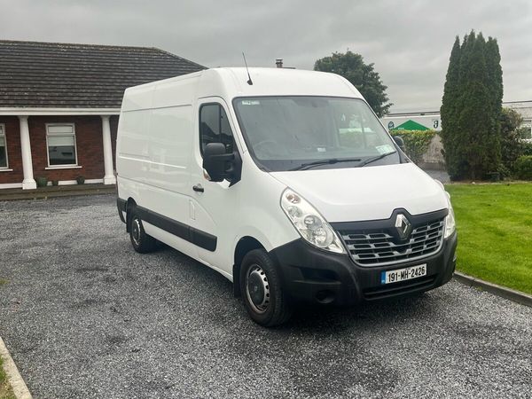 2019 Renault Master - Main image