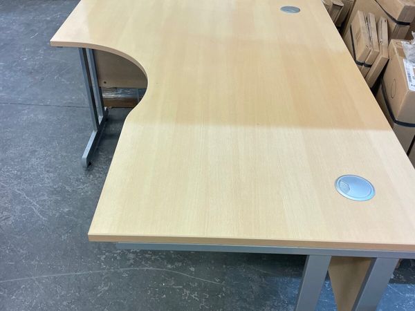 Office desk - Main image