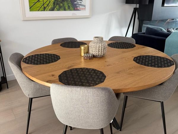 6 Dining chairs from Kave - Main image