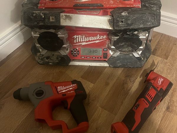 Multi tool , drill , radio - Main image