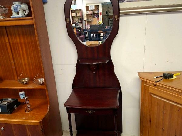 VINTAGE WOODEN HALL MIRROR - Main image
