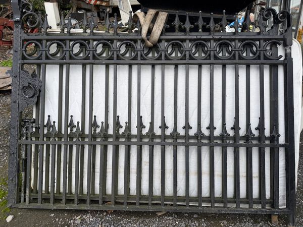 Gates - Main image