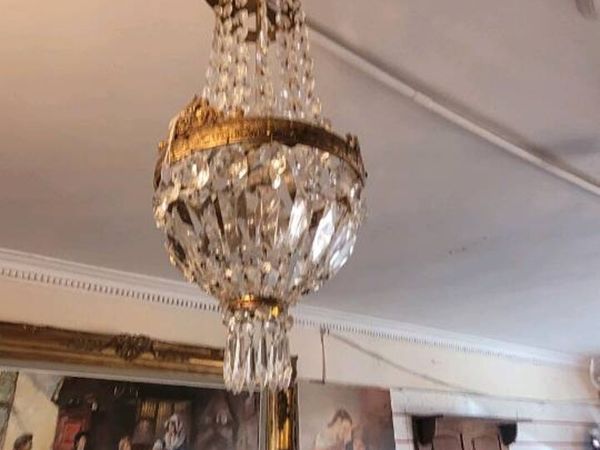 3 French crystal chandaliers 100 eu.each - Main image