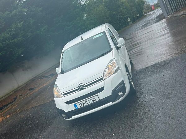 Van - Main image