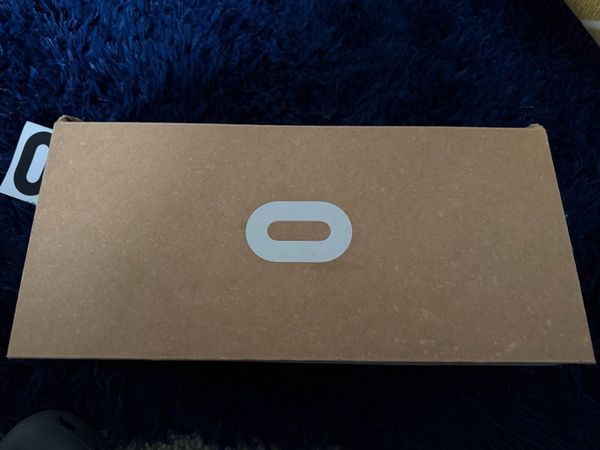 Oculus Quest 2 - Main image