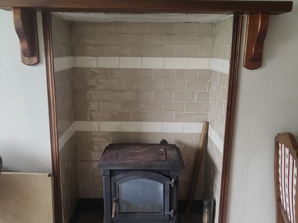 Oil stove (room heating only) - Main image