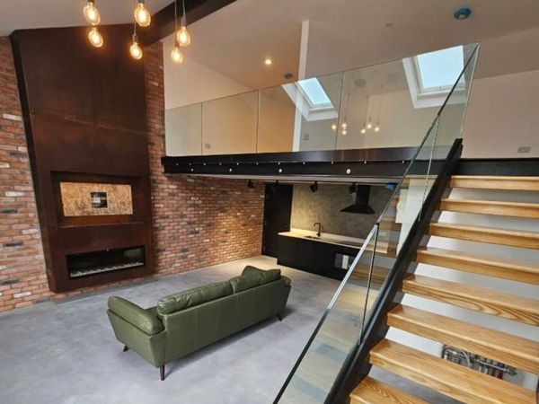 Polished quartz concrete floors - Main image