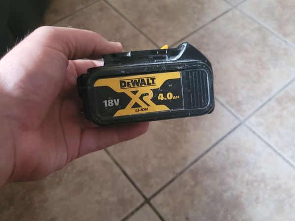 Dewalt battery - Main image