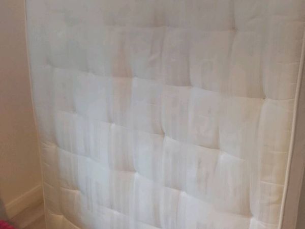 Mattress and tv - Main image