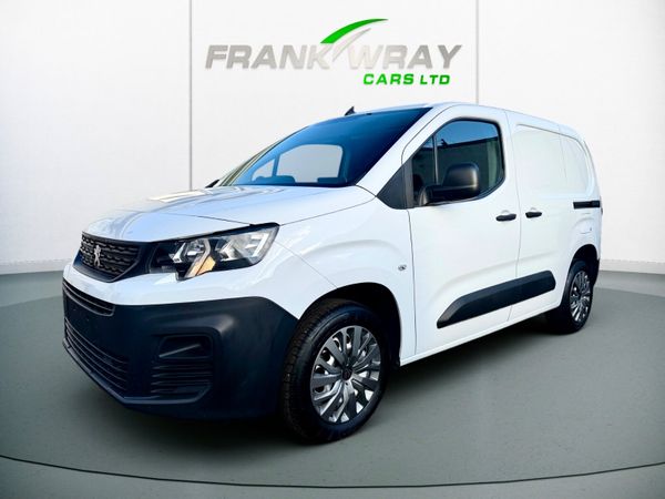 2023 PEUGEOT PARTNER PROFESSIONAL PREM HDI 100 BHP - Main image