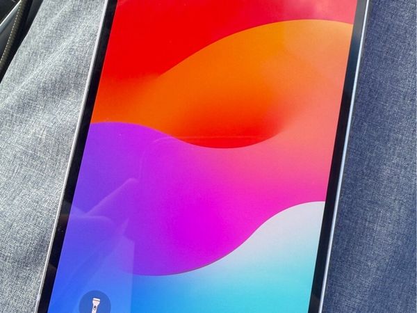 iPhone 12 64GB - Main image