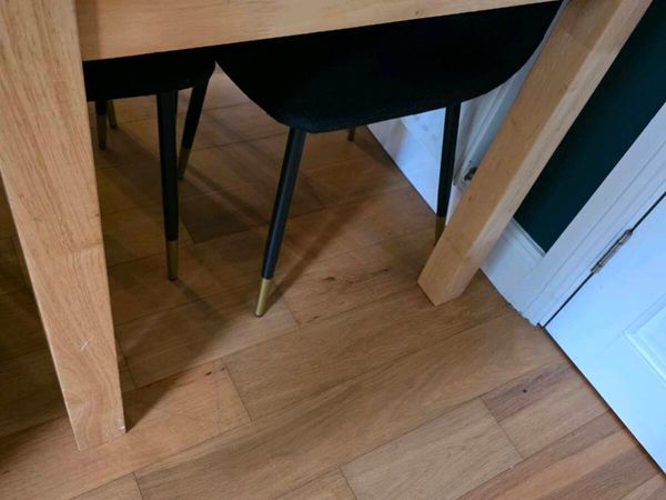 Kitchen table - Main image