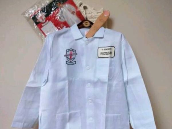 Dr Ben adult costume size medium new in packaging - Main image