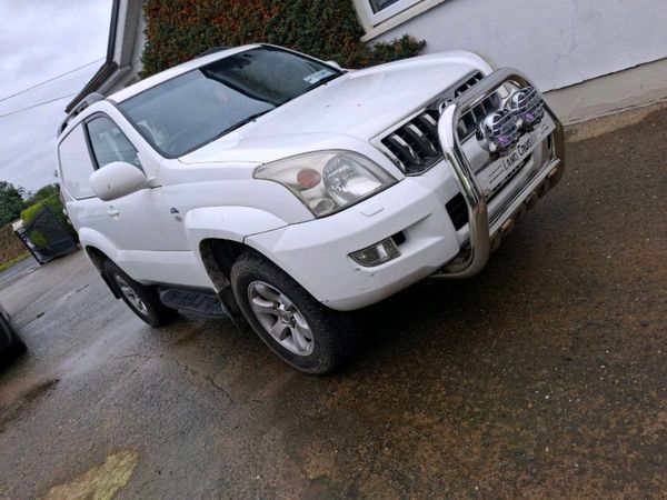 Toyota landcruiser - Main image