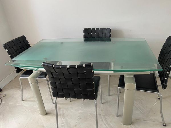 Dining table & chairs - Main image