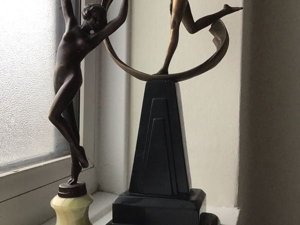 statues - Main image