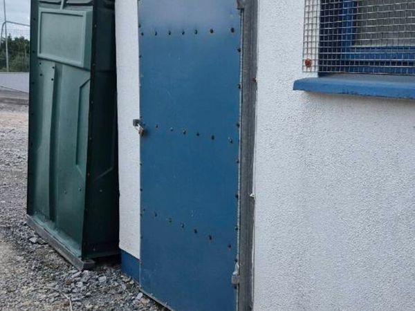 Security doors - Main image