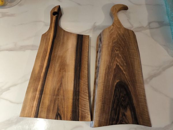 Board 1 large Walnut Chopping Board with Handle - - Main image