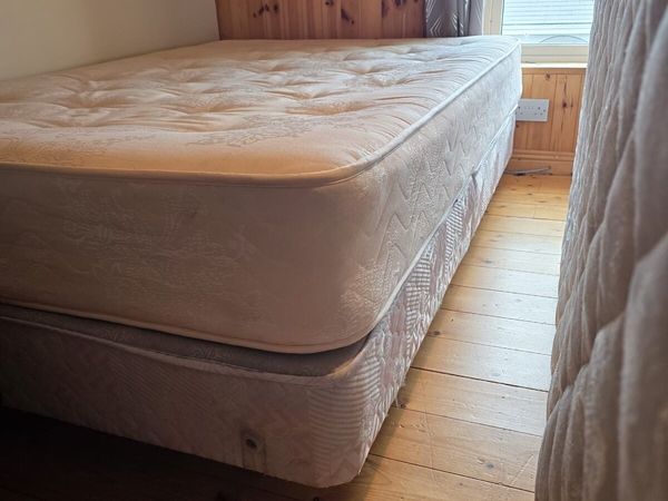Double bed & base - Main image