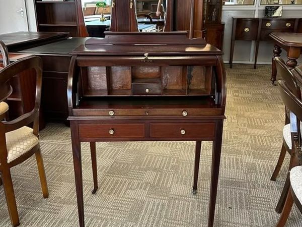 Charming antique Edwardian mahogany cylinder desk - Main image