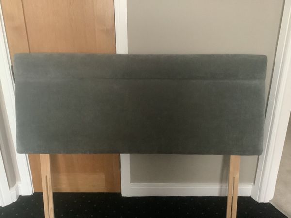 5ft grey headboard like new - Main image