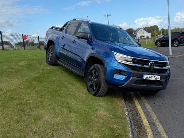 2024 VW AMAROK low mileage - Main image