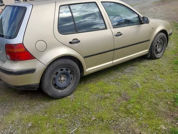 Volkswagen Golf 2001 - Main image
