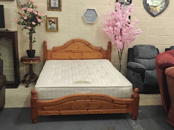 King Size Bed - Main image