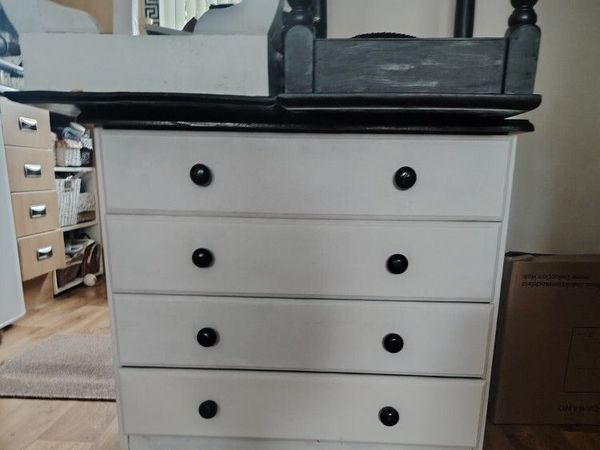Chest of drawers + 2 side tables - Main image