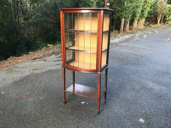 Antique display cabinet - Main image