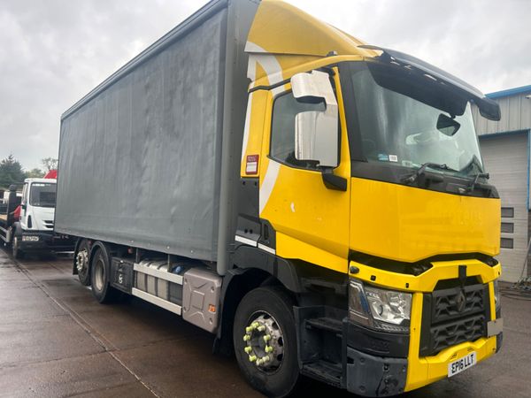 2016 Renault T380 6x2 Curtainsider with tail lift - Main image