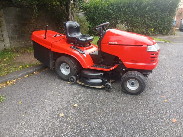 Ride on lawnmower - Main image