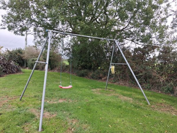 TP Steel Swing Frame - Main image