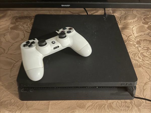 Ps4 slim - Main image