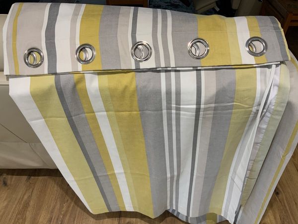 Pair of Eyelet Curtains - Main image