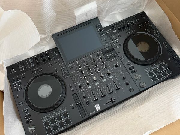 Xdj Az - Main image