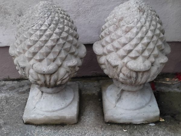 Pineapple Piers - Main image
