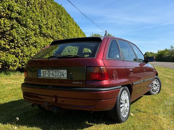 Opel Astra F 1.4 8V - Main image
